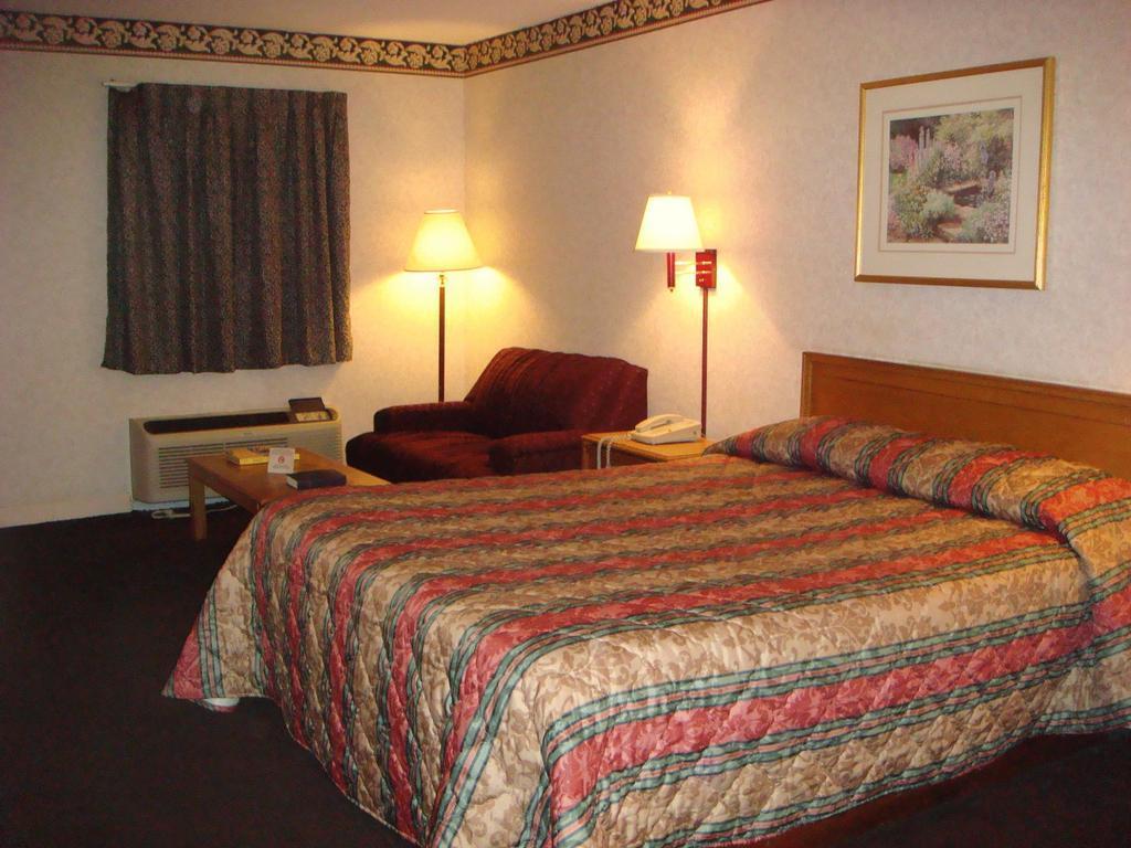 Americas Best Value Inn&Suites Macon Extérieur photo