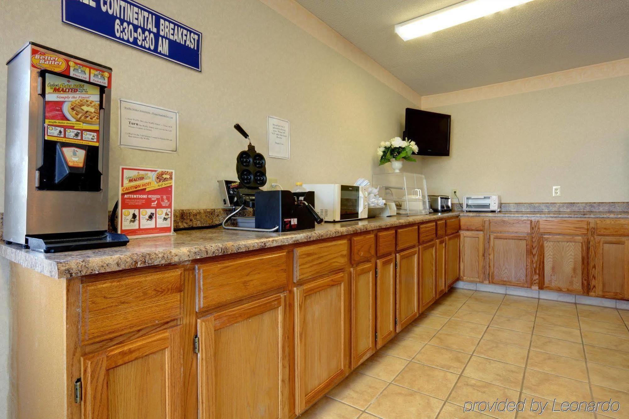 Americas Best Value Inn&Suites Macon Restaurant photo